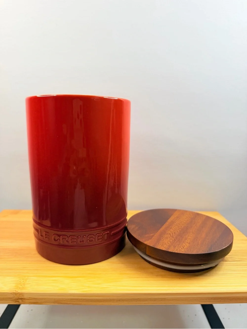 Le Creuset CERISE Stoneware Signature Storage Canister Wood Lid 26oz /770ml Set2
